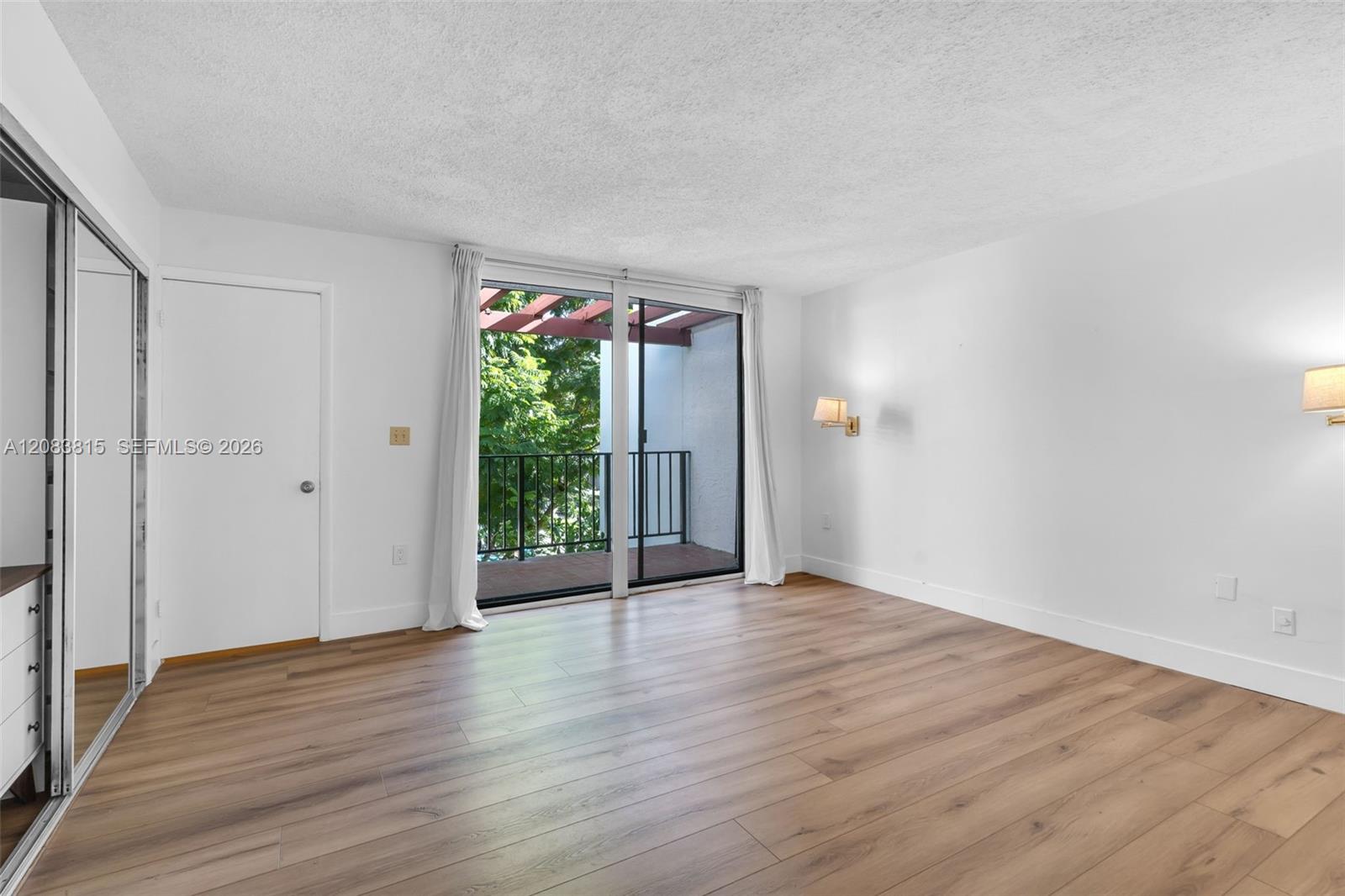 A12083815 Property Photo 15