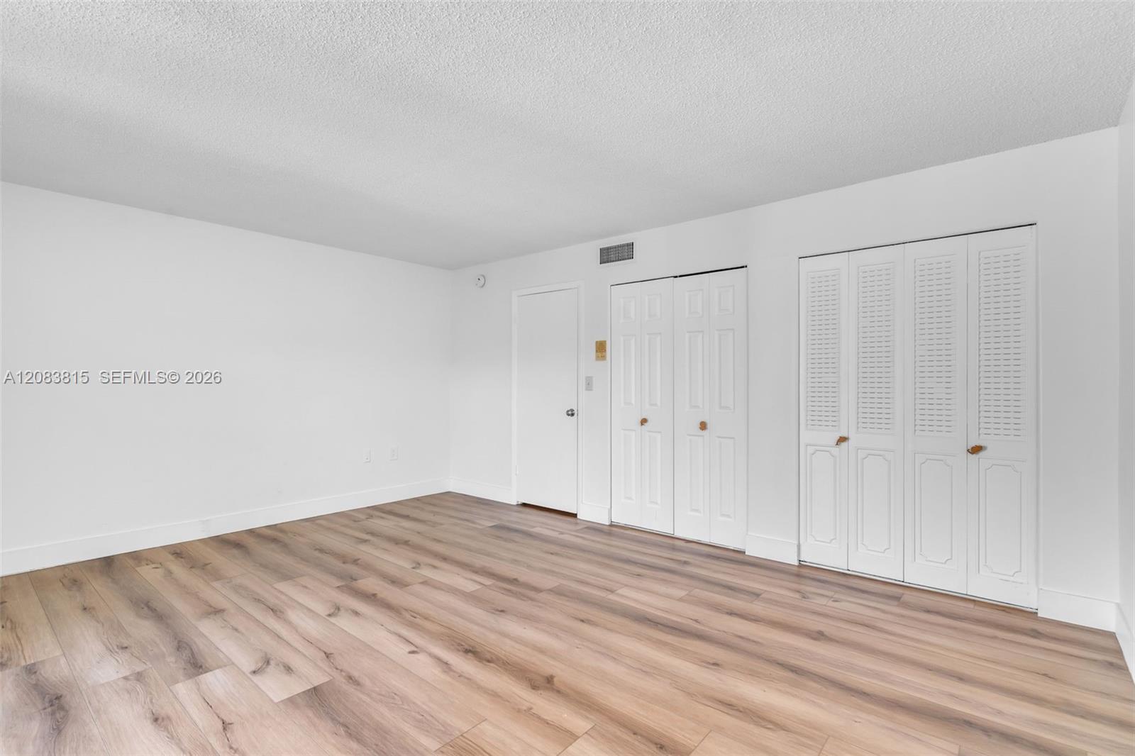 A12083815 Property Photo 21