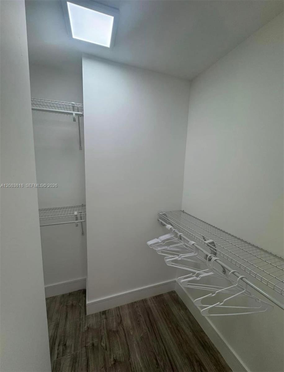 15201 Ne 6th Avenue C210 Property Photo 8