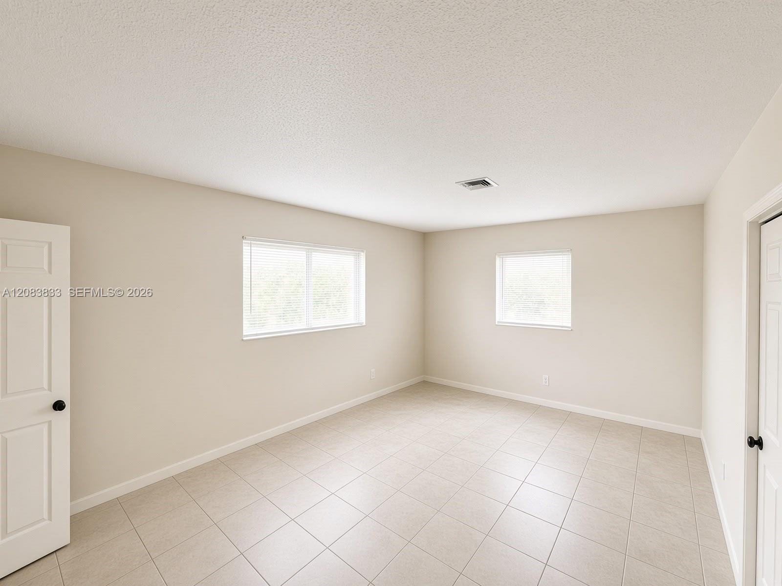 1904 Sw 2nd Street 1908c Property Photo 9