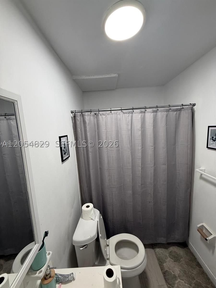 3536 Ne 168th Street 403 Property Photo 6