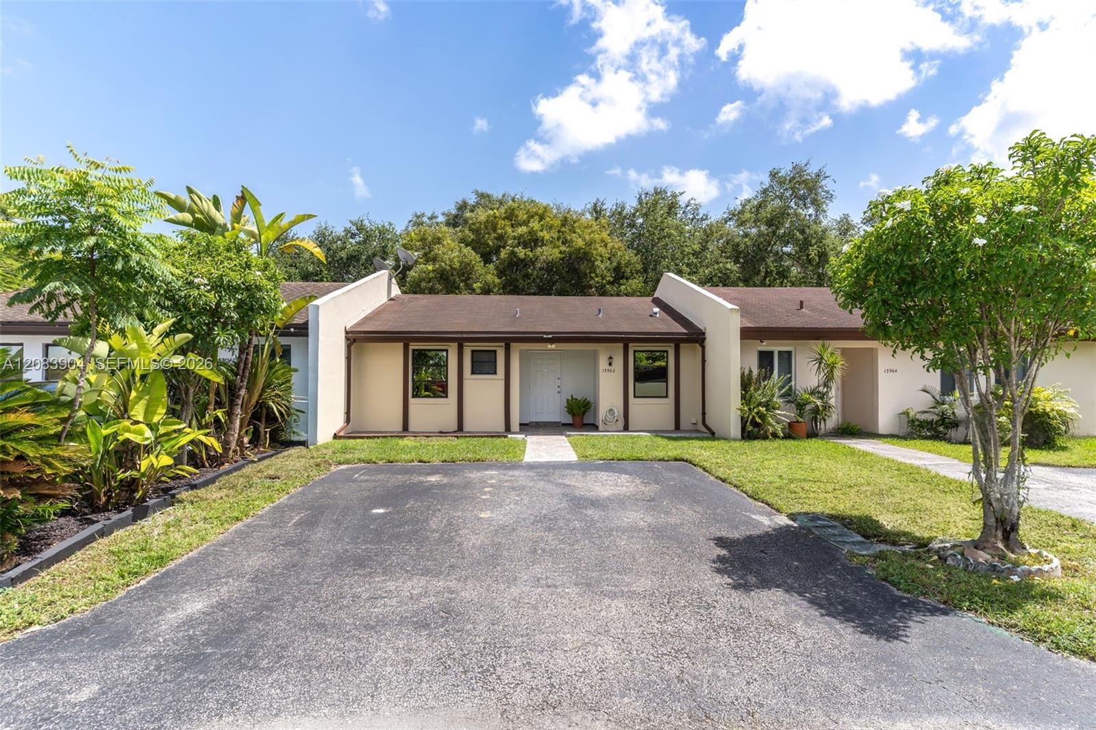 13962 Sw 52 Lane Property Photo 2