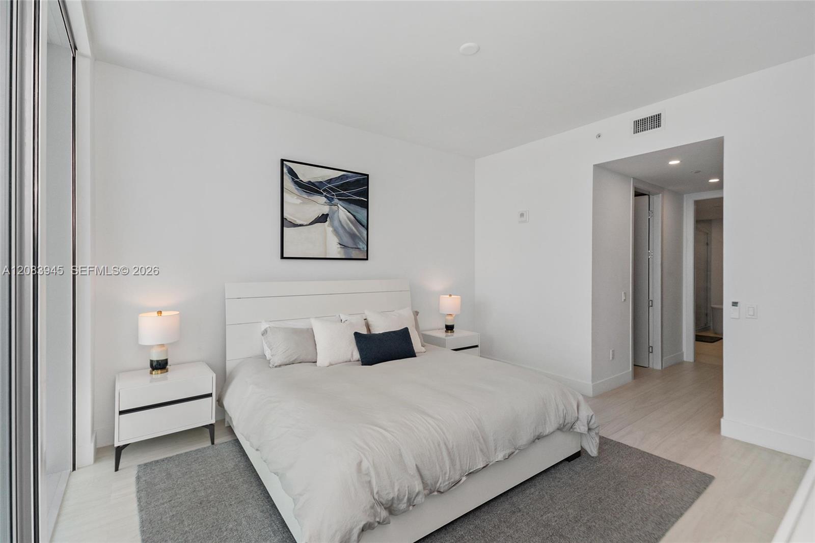 17550 Collins Avenue 1403 Property Photo 22