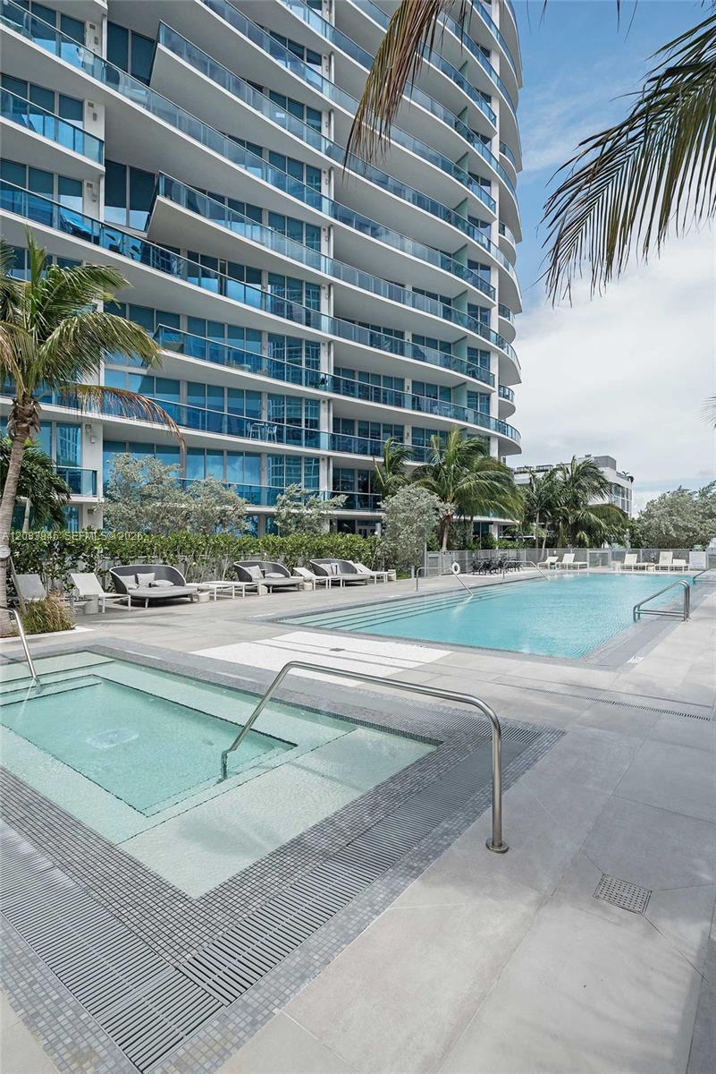 17550 Collins Avenue 1403 Property Photo 56