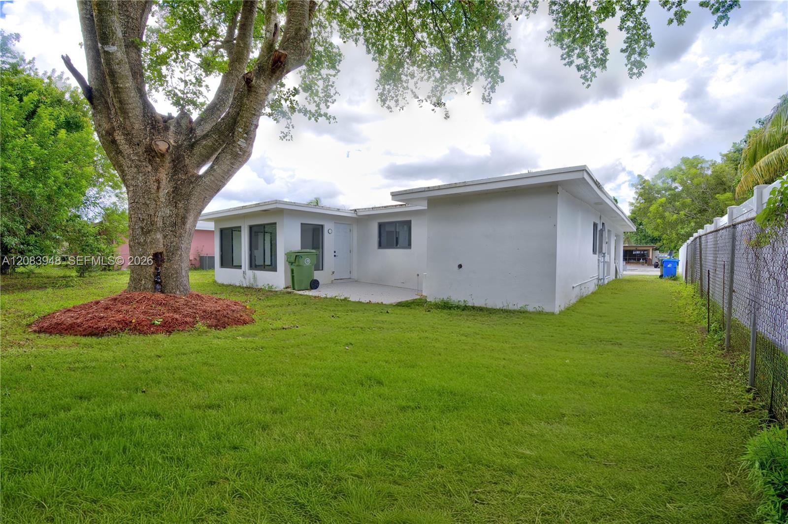810 Wyoming Avenue Property Photo 12