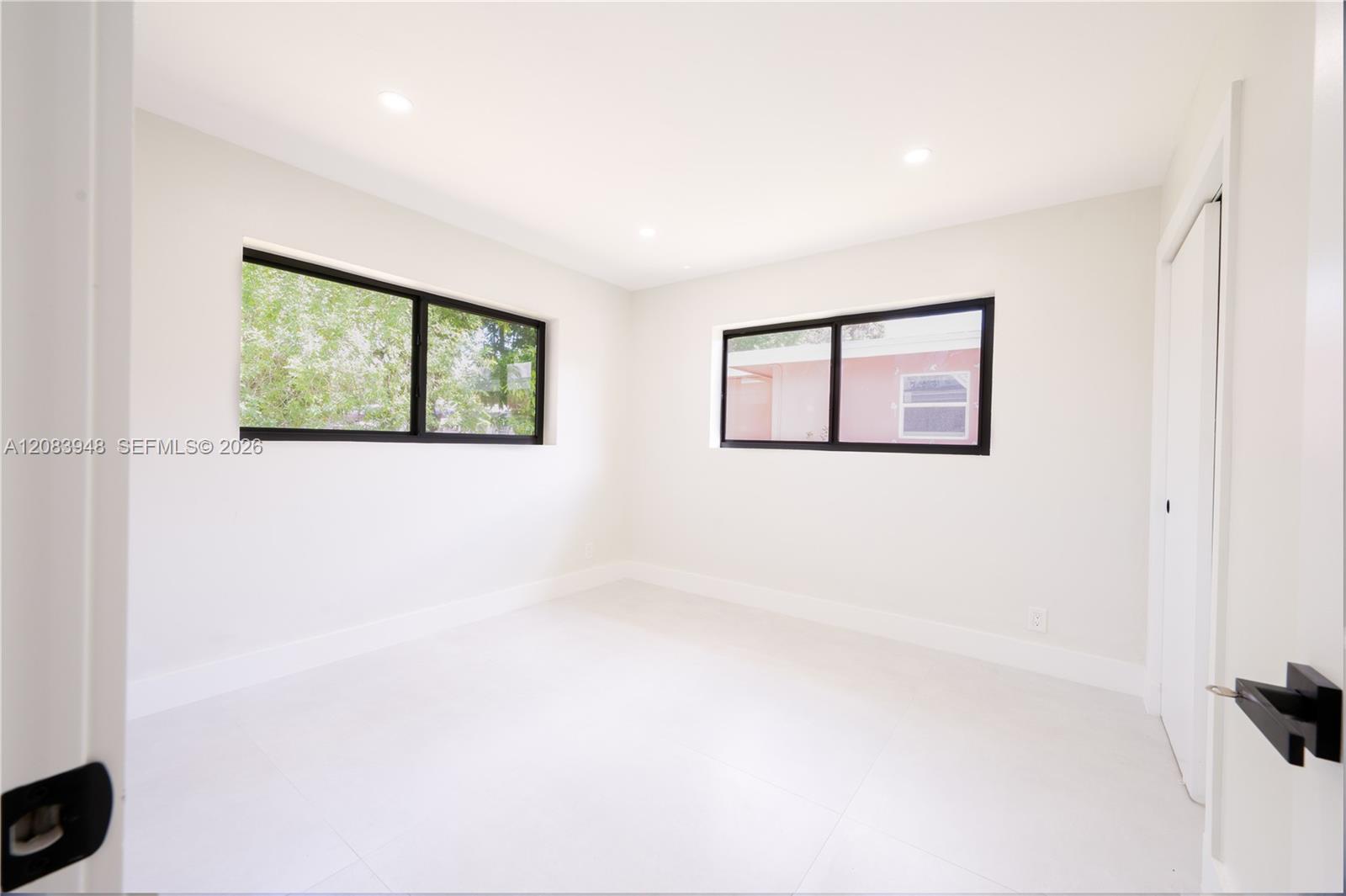 810 Wyoming Avenue Property Photo 34