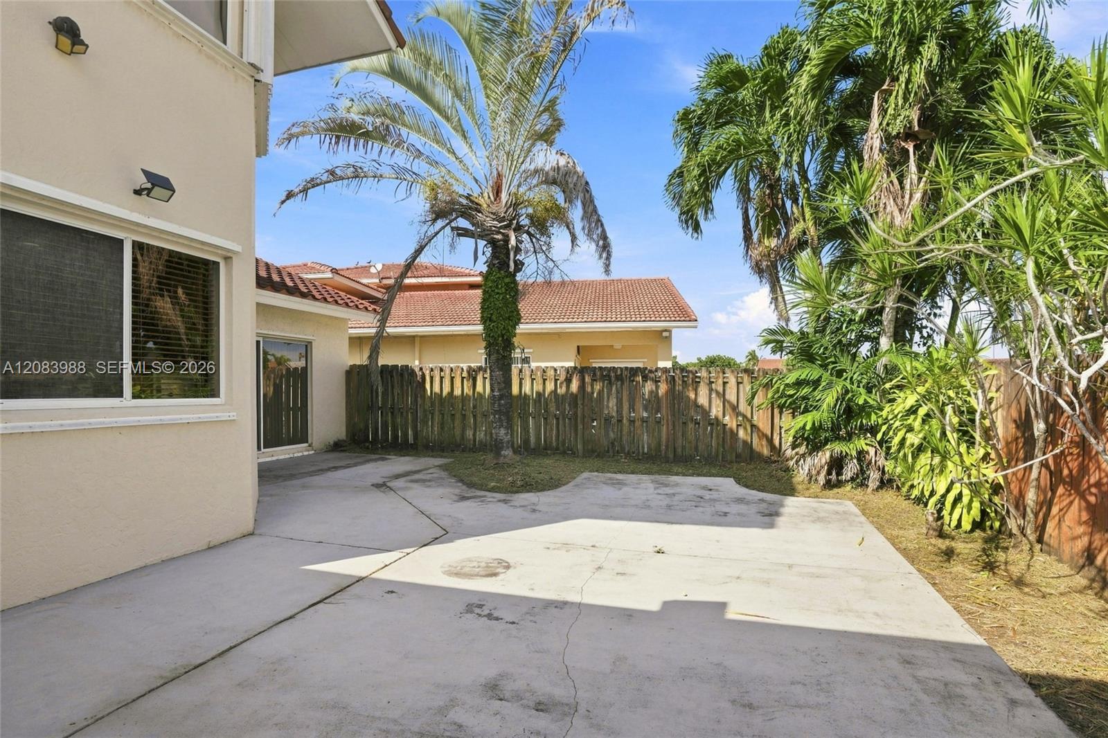 18209 Nw 61st Court Property Photo 33