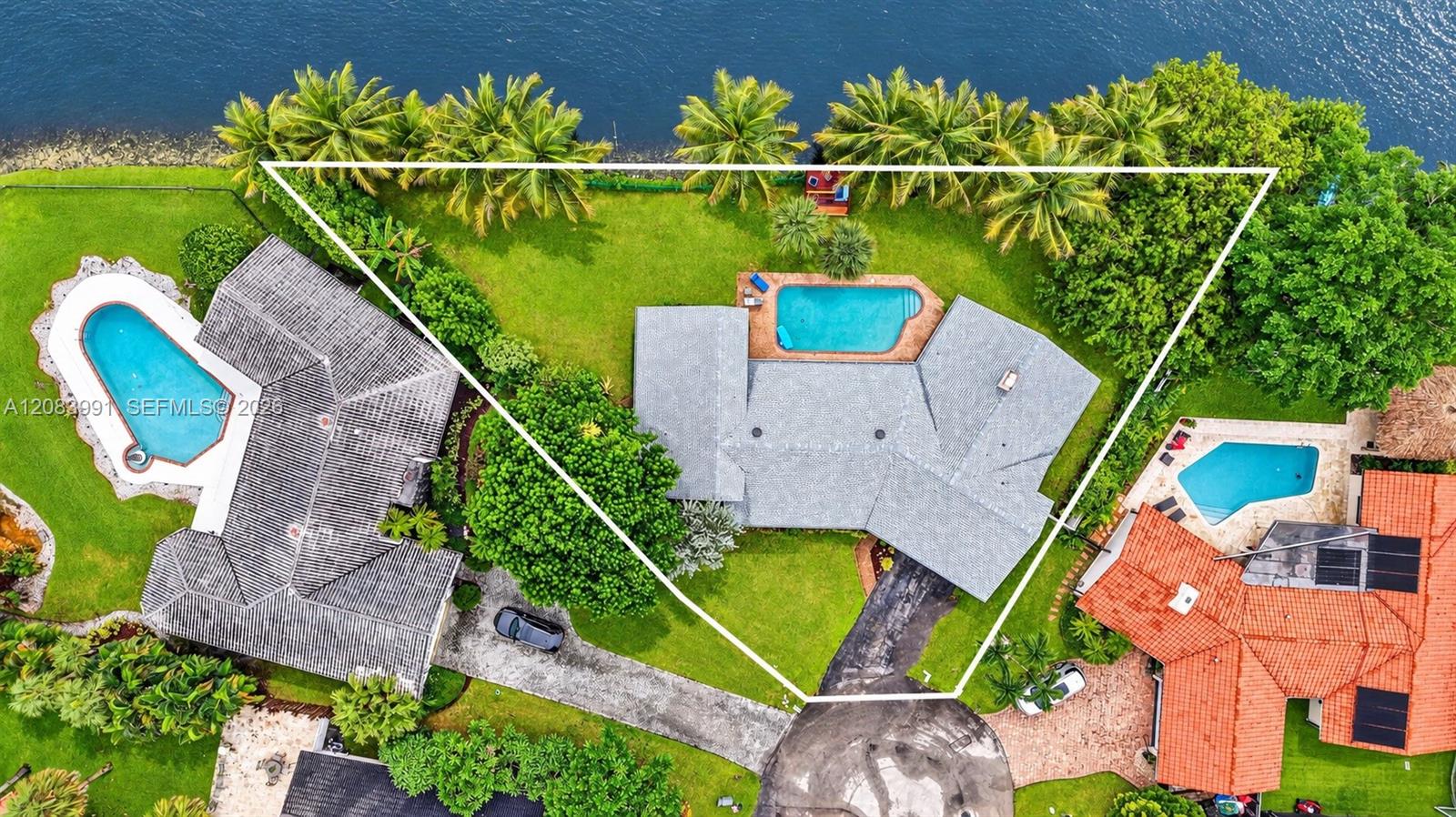 9880 SW 1st Street