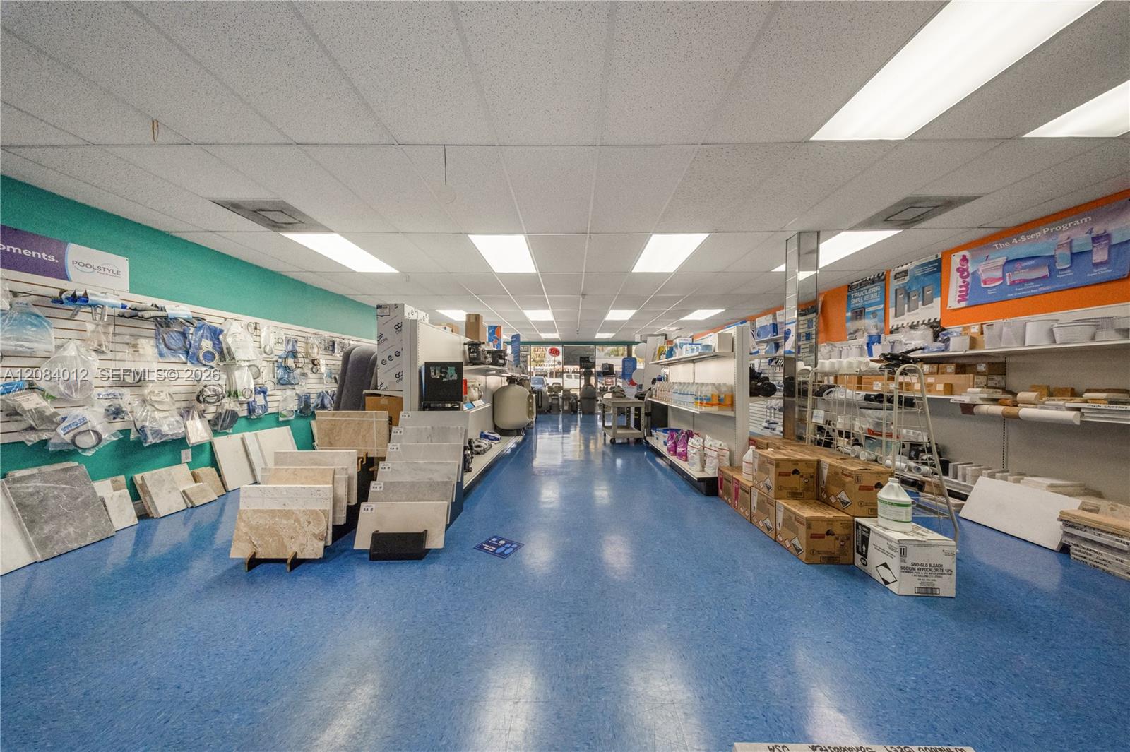 A12084012 Property Photo 4