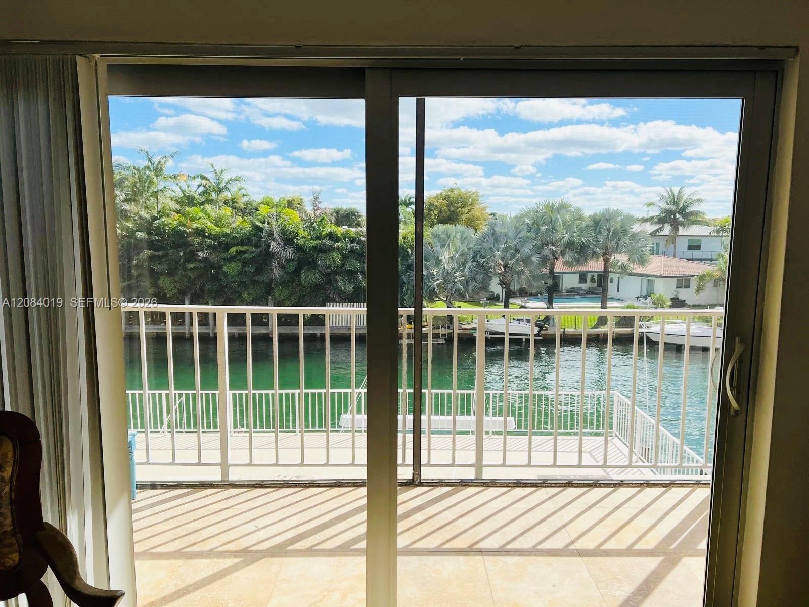 A12084019 Property Photo 1