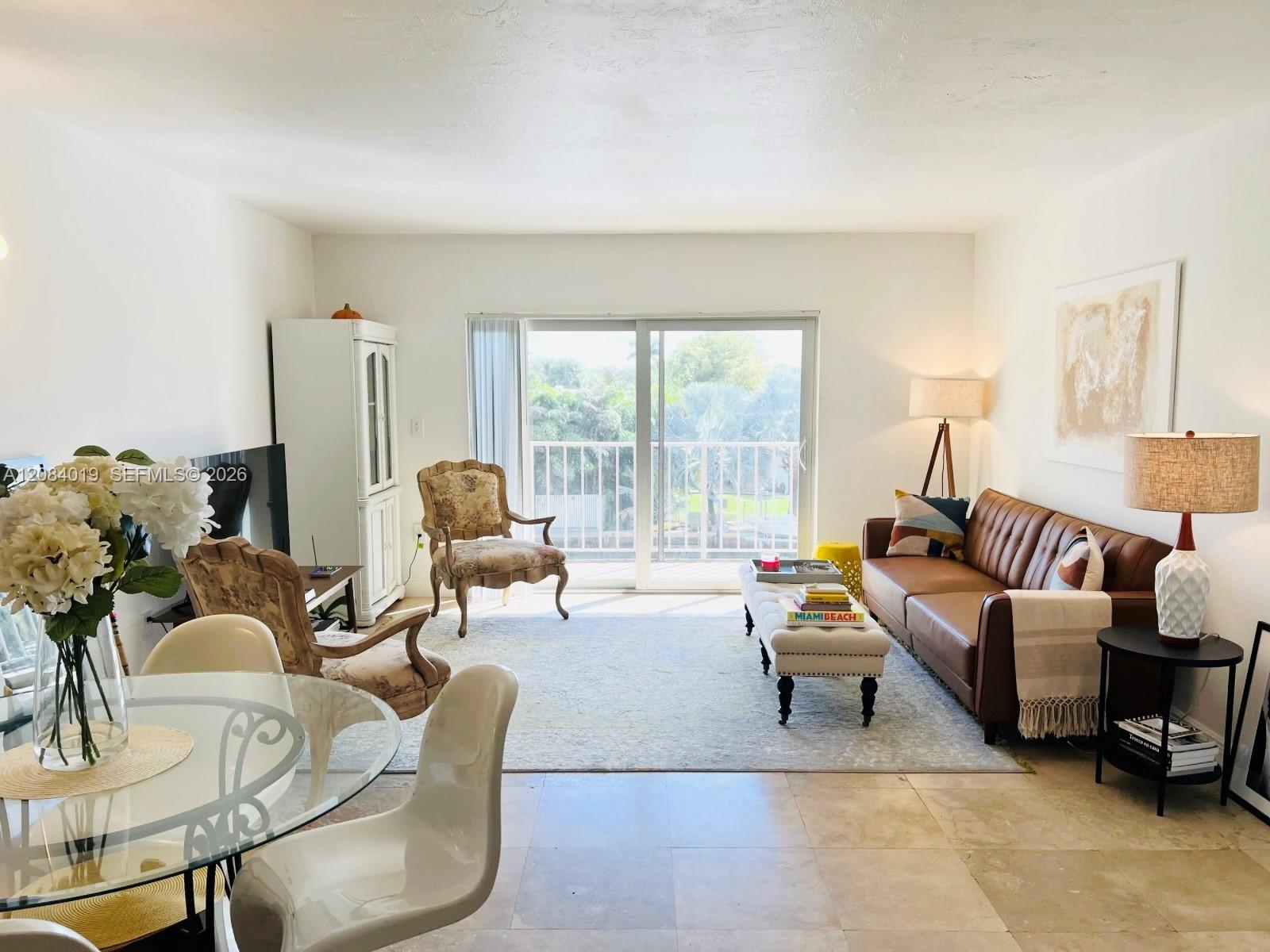 A12084019 Property Photo 2