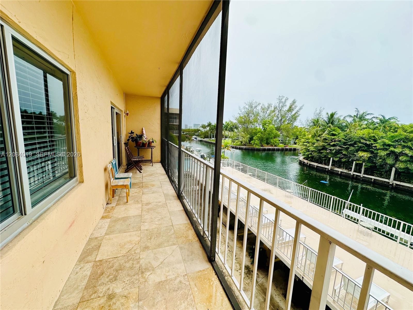 A12084019 Property Photo 17
