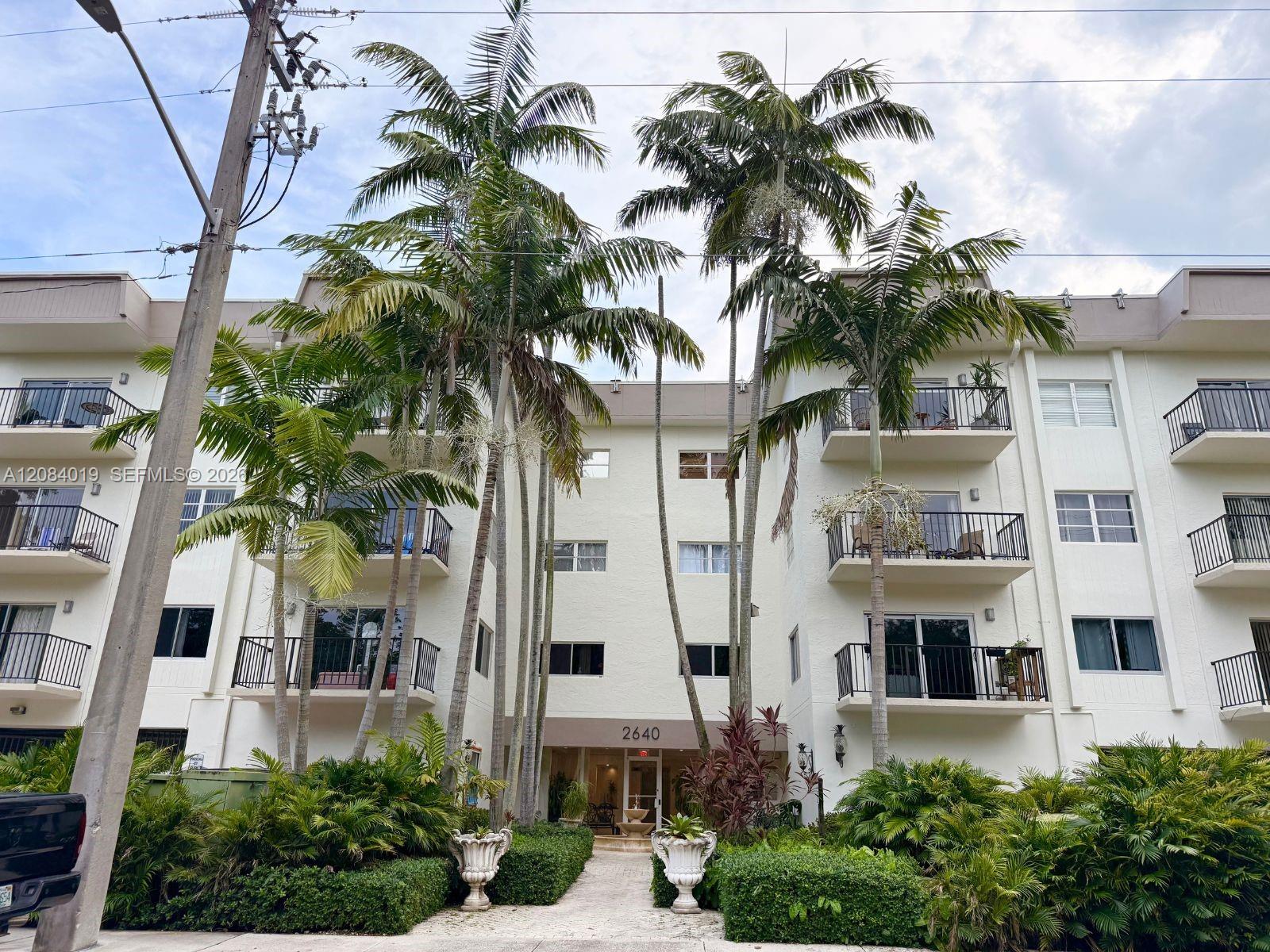 A12084019 Property Photo 18