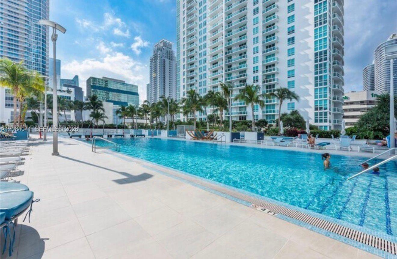 951 Brickell Avenue 1609 Property Photo 1
