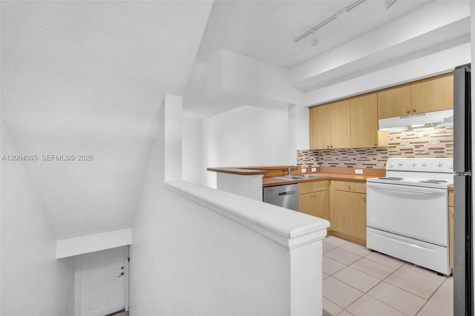 2931 Ne 185th Street 1101 Property Photo 15