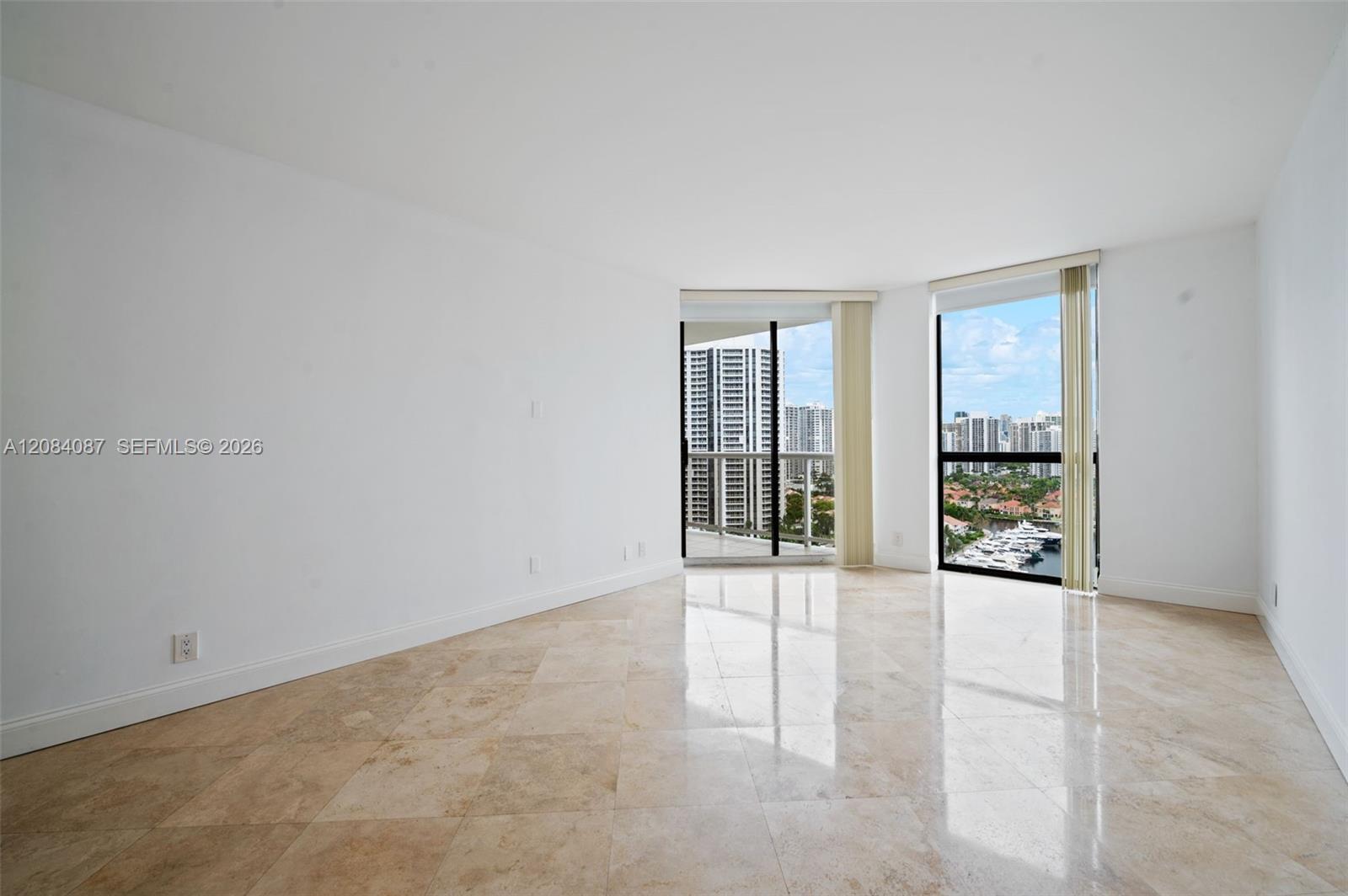 3640 Yacht Club 1807 Property Photo 13