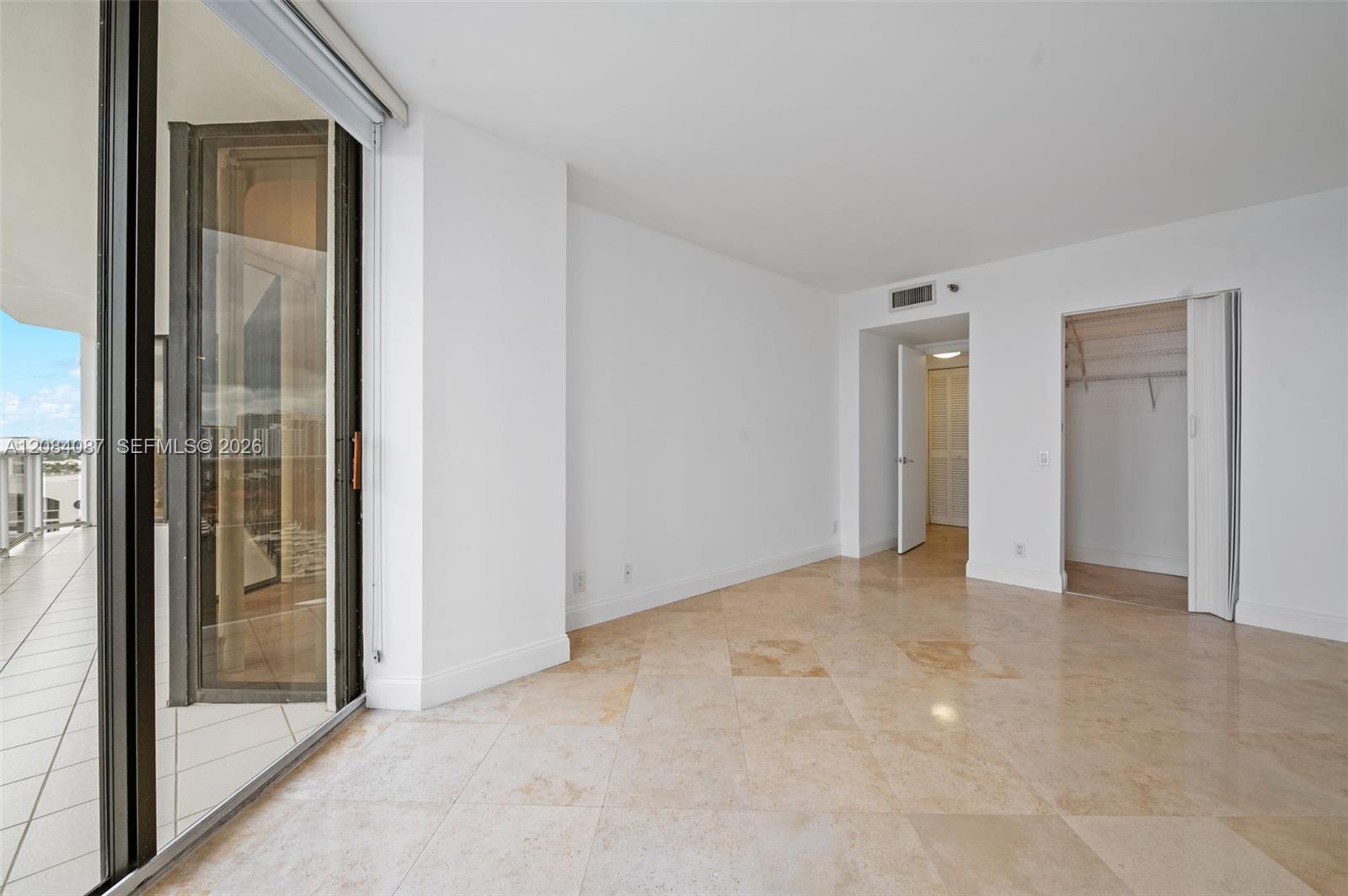 3640 Yacht Club 1807 Property Photo 18