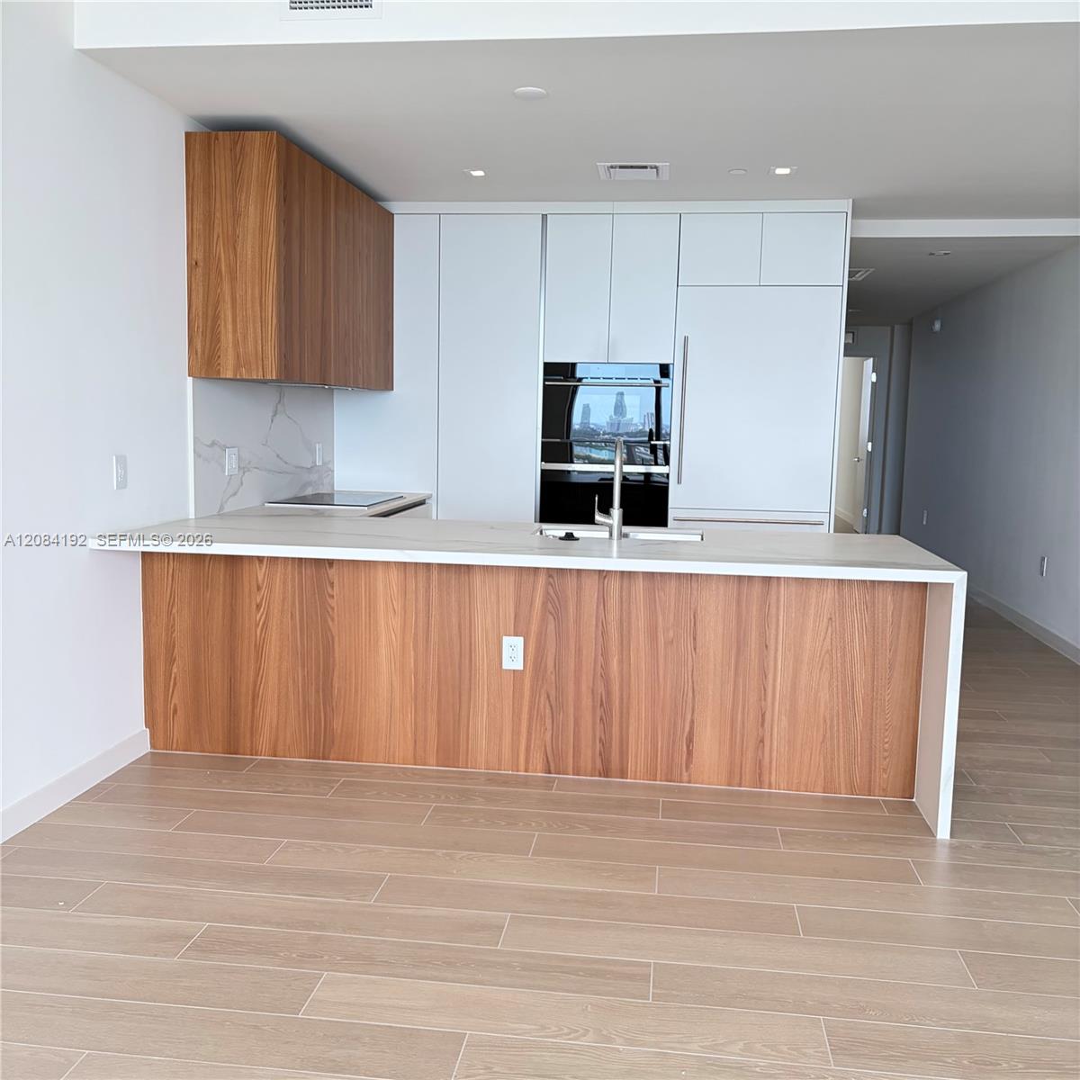 1400 Biscayne Boulevard 2003 Property Photo 3