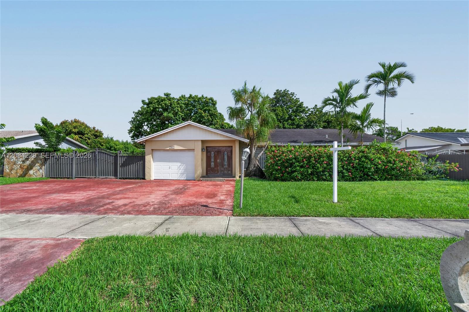 13217 Sw 44th Lane Property Photo 1