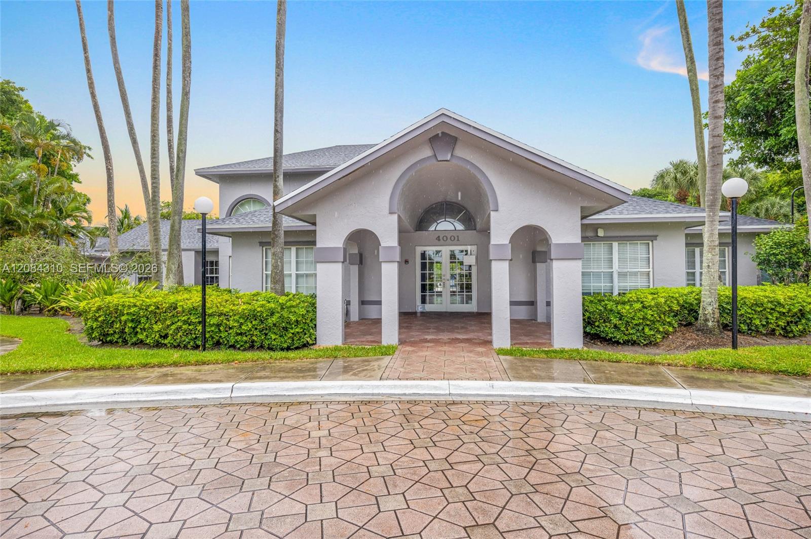 A12084310 Property Photo 1