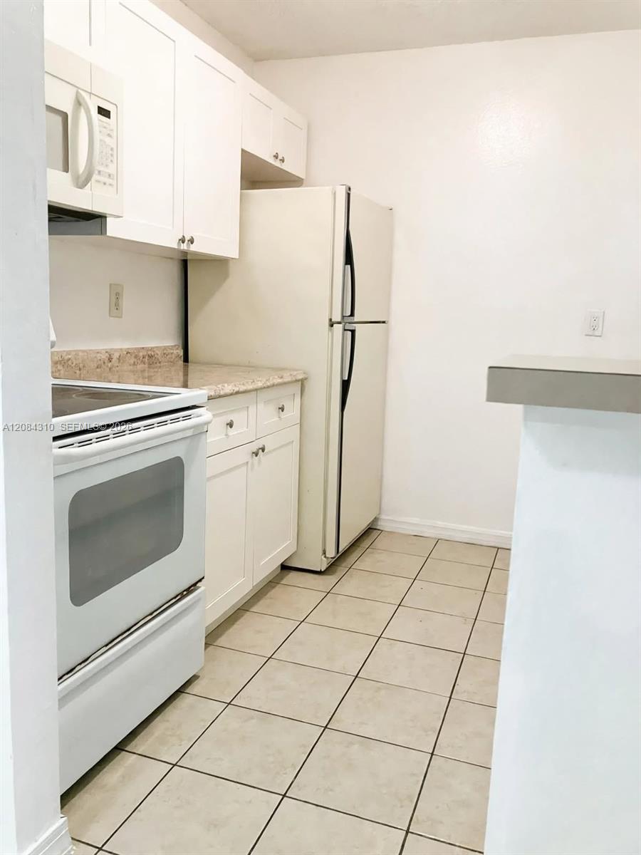 A12084310 Property Photo 13