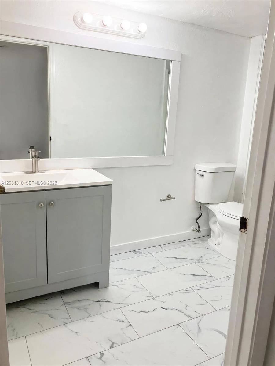 A12084310 Property Photo 15