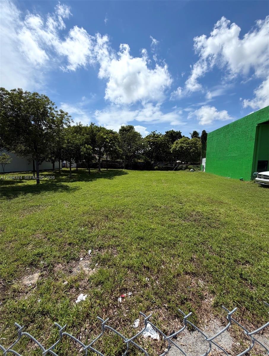 122 Nw 22nd Avenue Property Photo 1