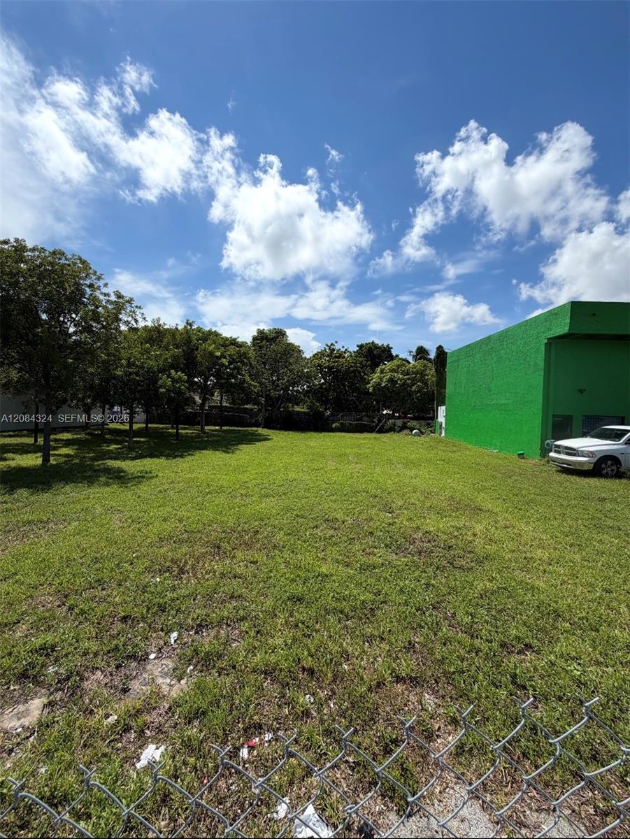 122 Nw 22nd Avenue Property Photo 2