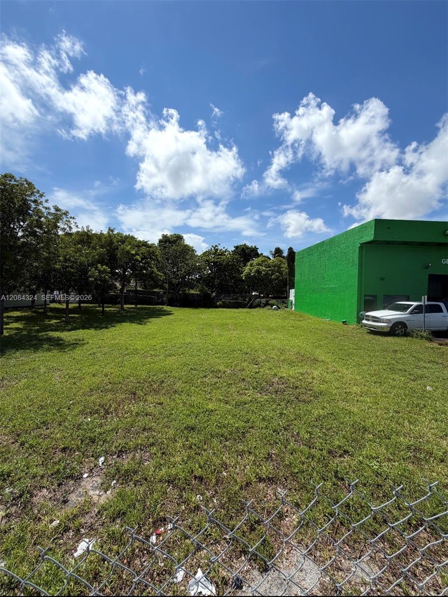 122 Nw 22nd Avenue Property Photo 4