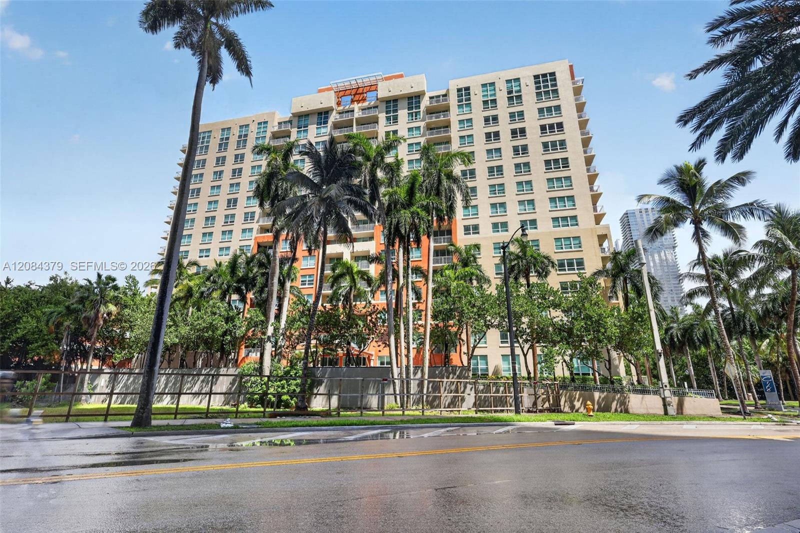 2000 N Bayshore Drive 317 Property Photo 1