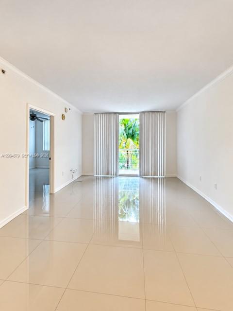 2000 N Bayshore Drive 317 Property Photo 6