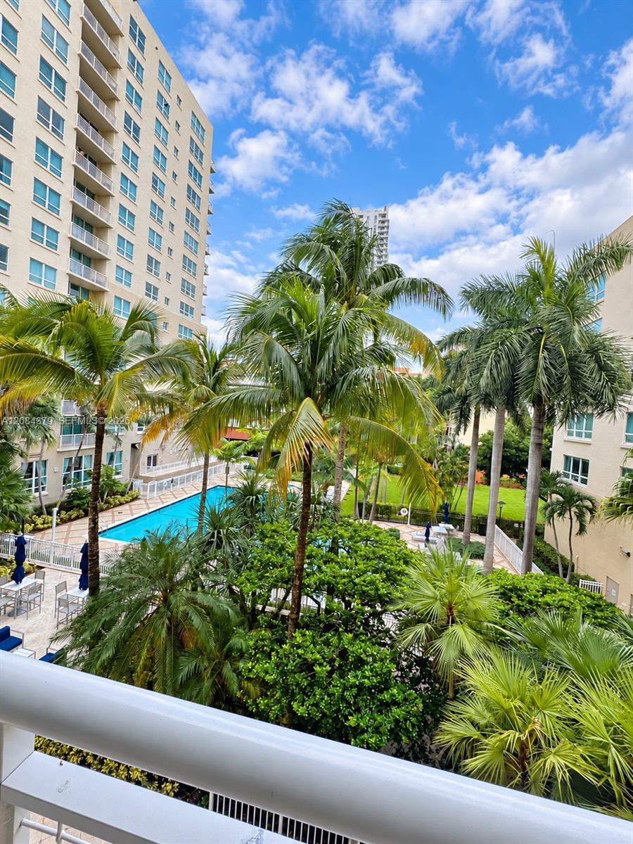 2000 N Bayshore Drive 317 Property Photo 13