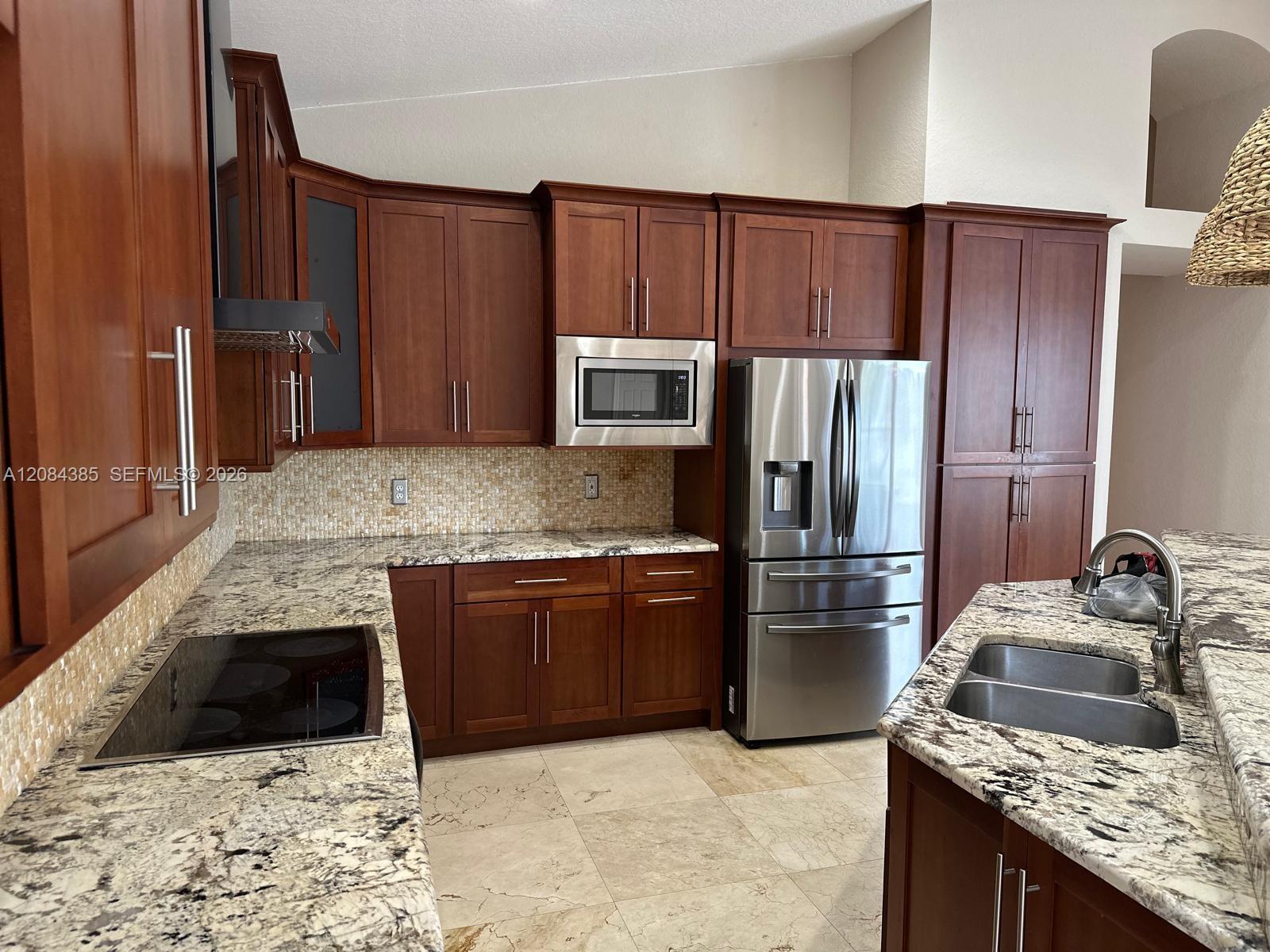 18580 Sw 44th Street 1 Property Photo 2