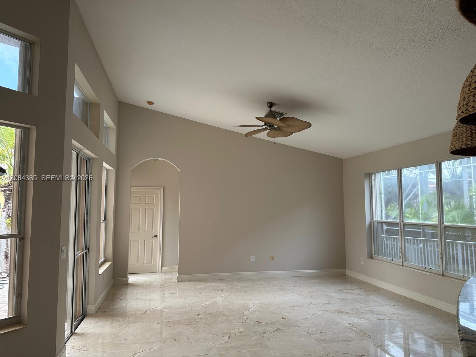 18580 Sw 44th Street 1 Property Photo 8