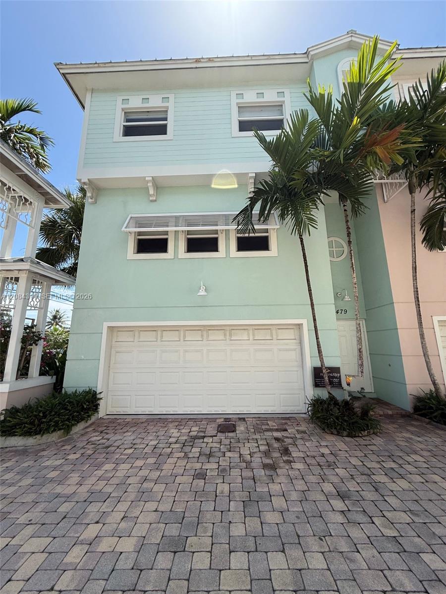 479 NE 1st Street