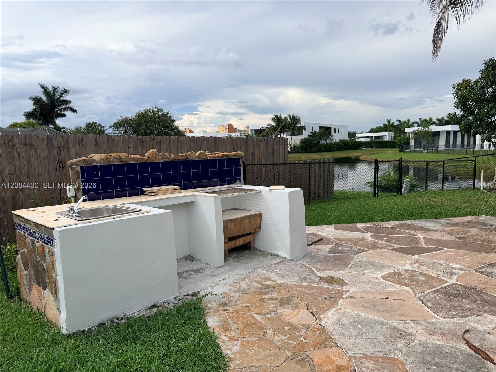 A12084400 Property Photo 15