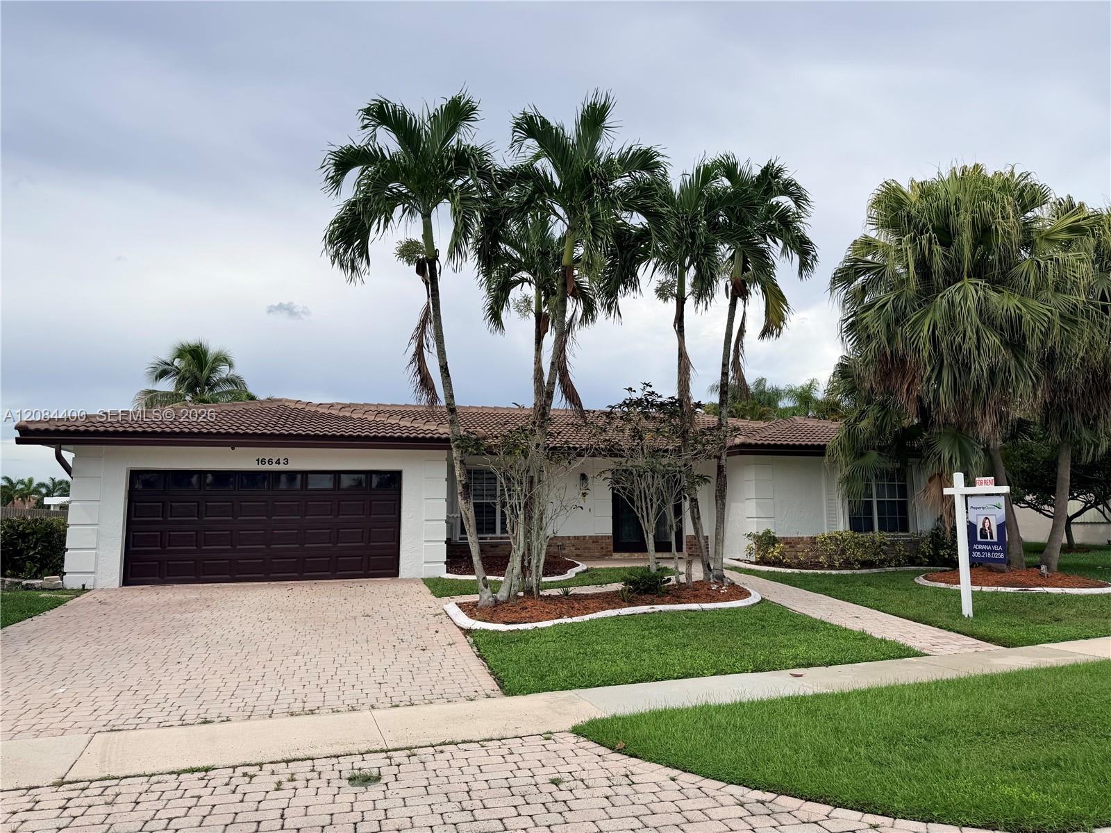 A12084400 Property Photo 18