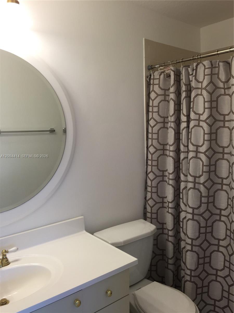 5051 W Oakland Park Boulevard 302 Property Photo 12