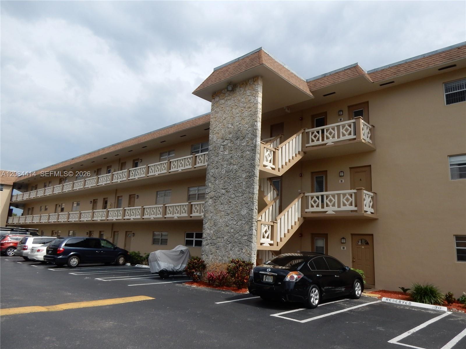 5051 W Oakland Park Boulevard 302 Property Photo 25