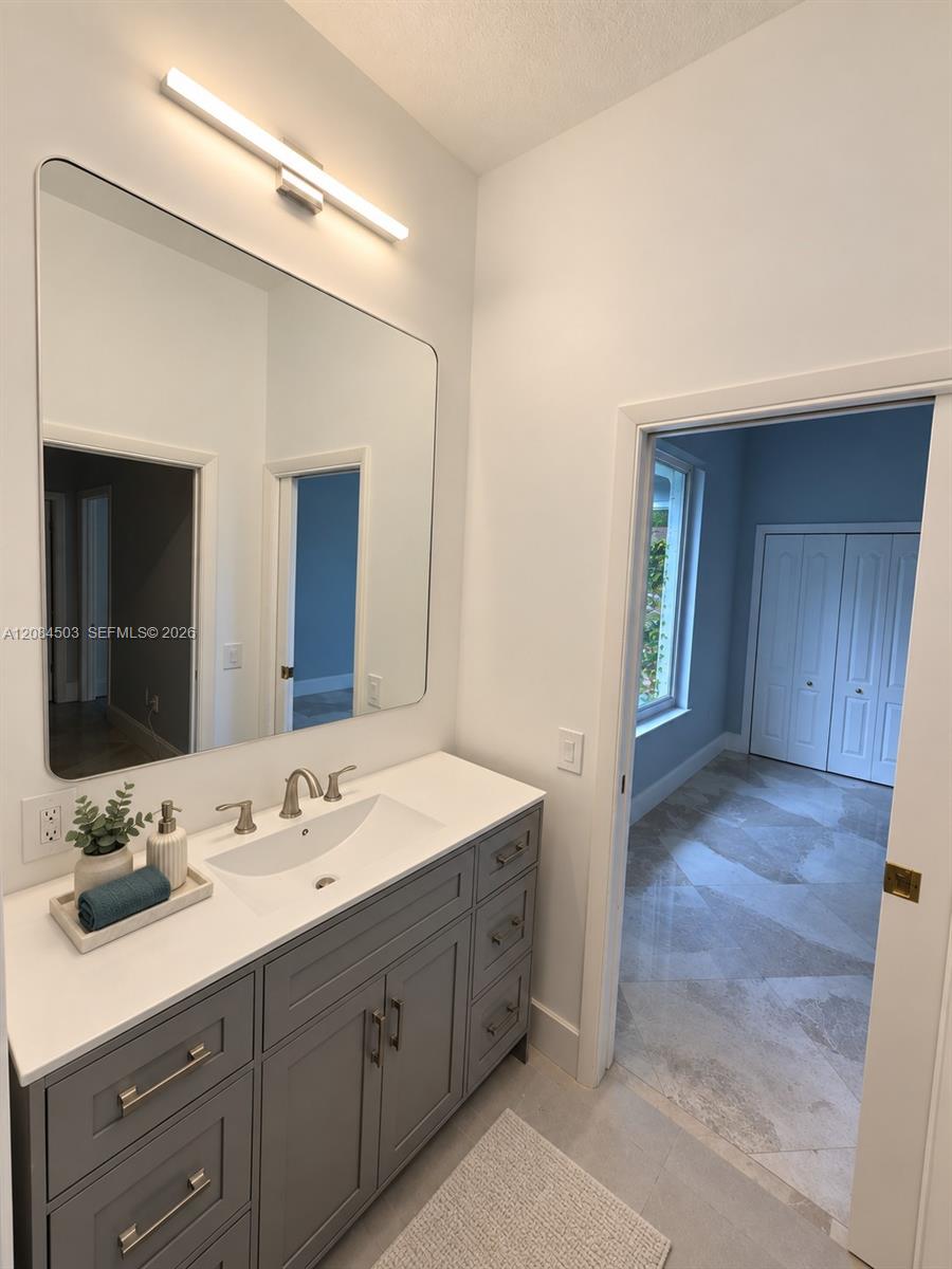 7625 Sw 75th Avenue Property Photo 44