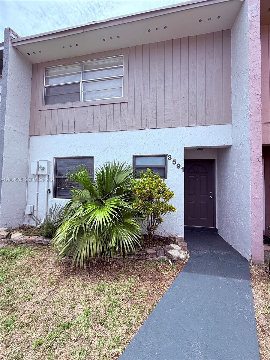 3591 Nw 91st Avenue Property Photo 1
