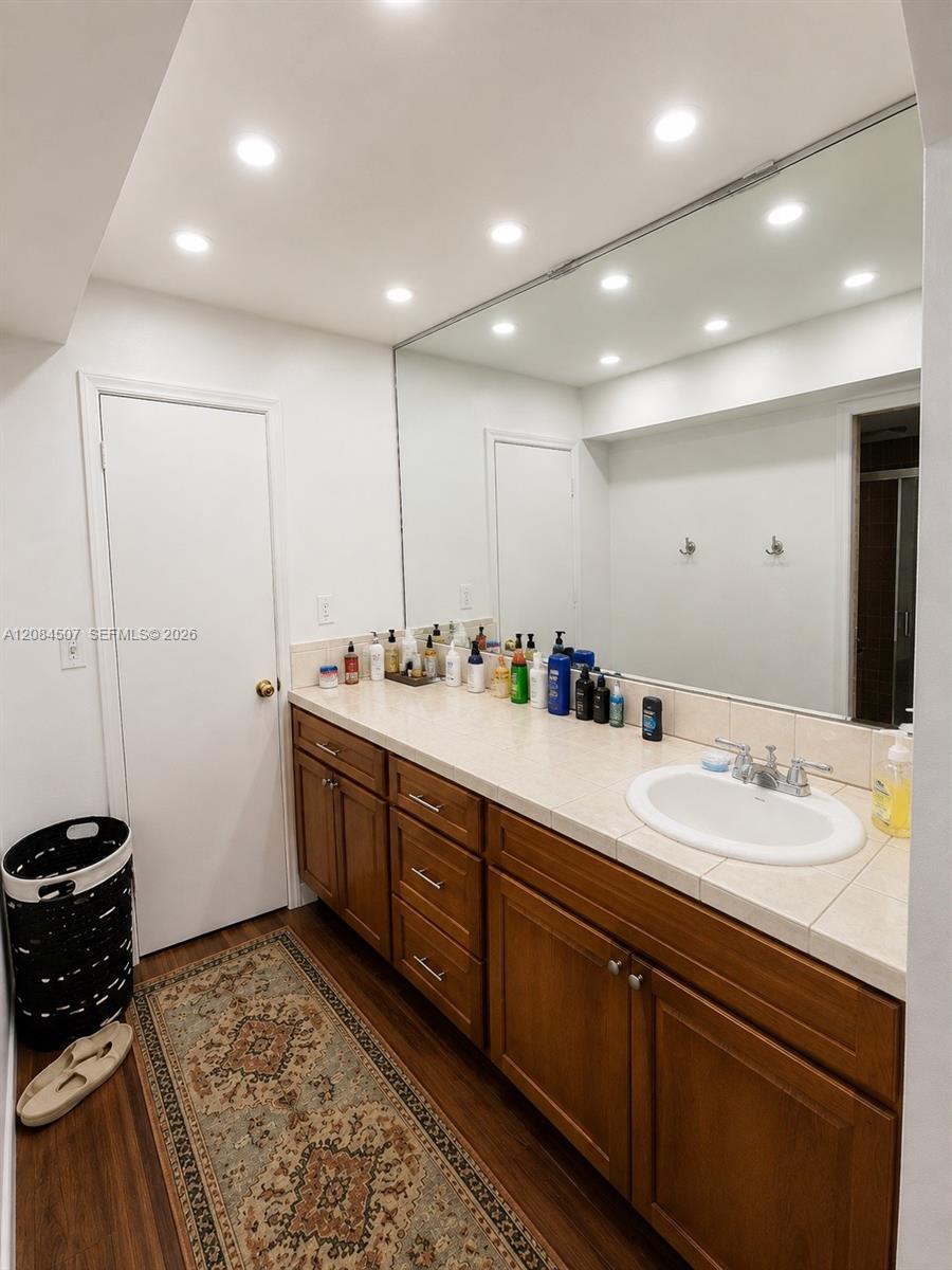 6010 S Falls Cir Drive 00 Property Photo 17
