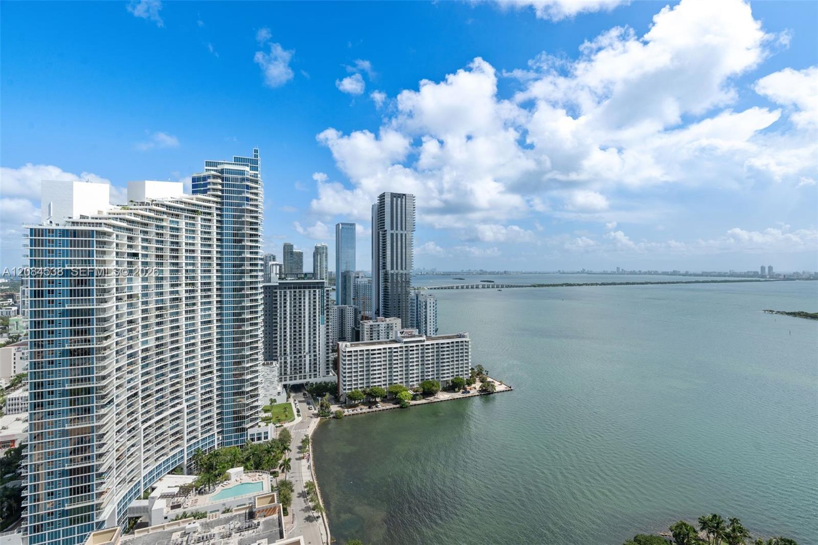 1900 N Bayshore Drive 3315 Property Photo 4