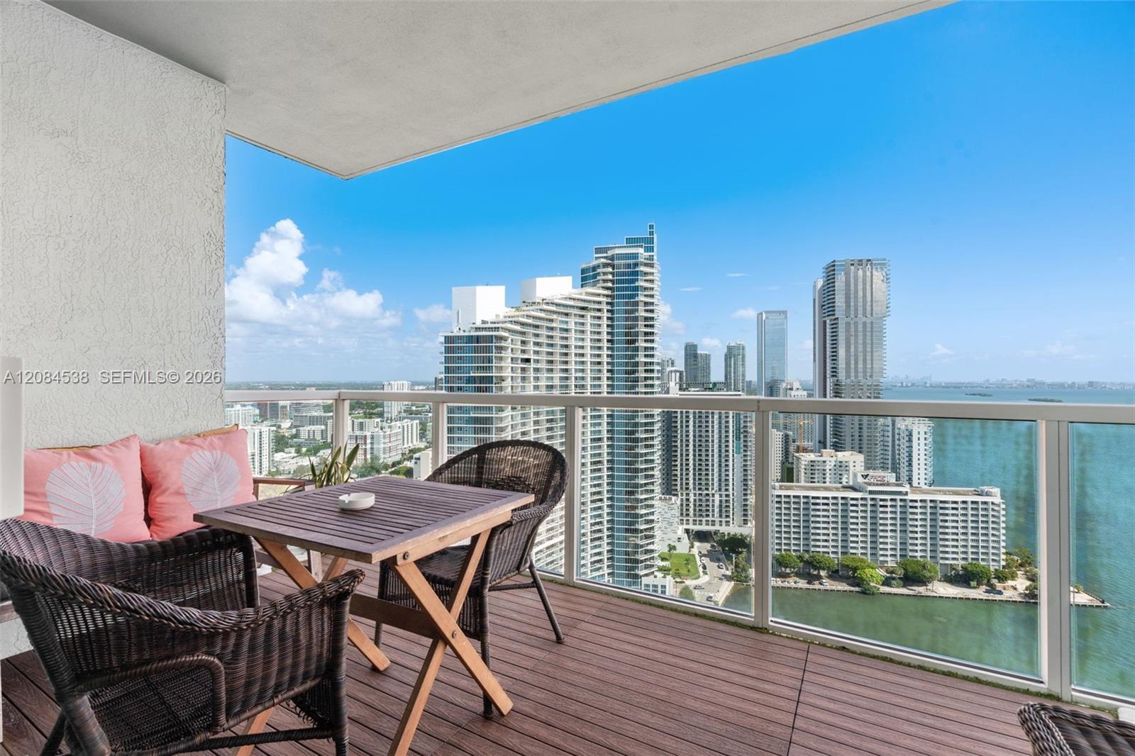 1900 N Bayshore Drive 3315 Property Photo 5