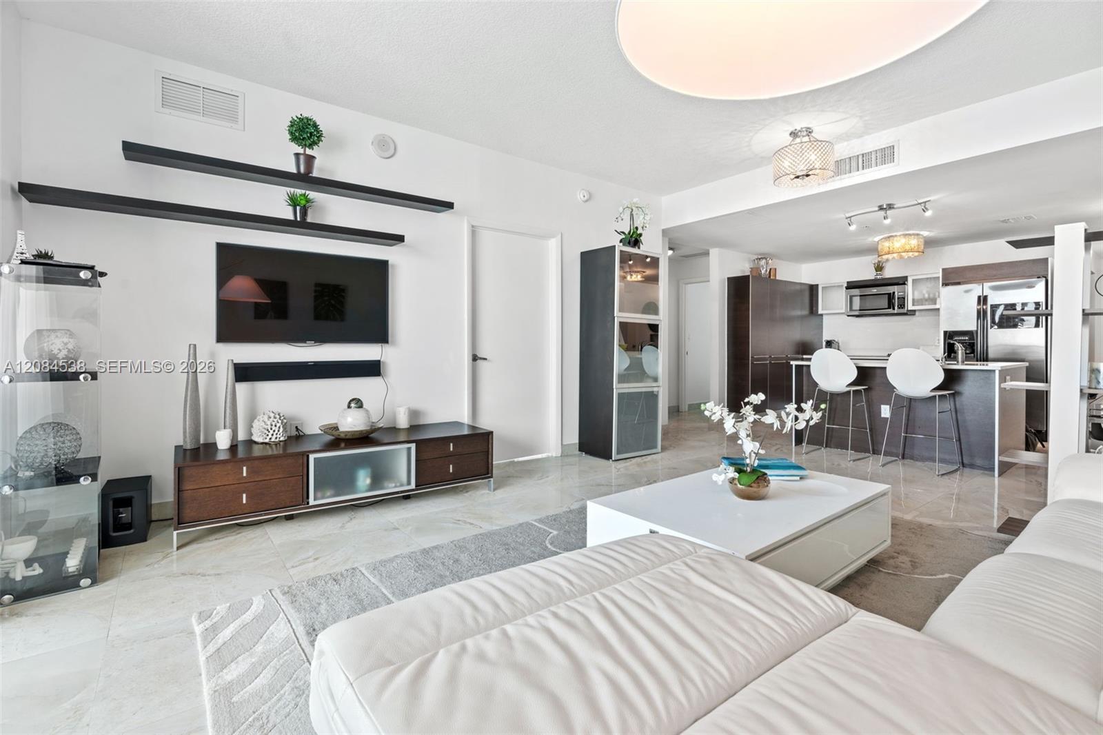 1900 N Bayshore Drive 3315 Property Photo 7