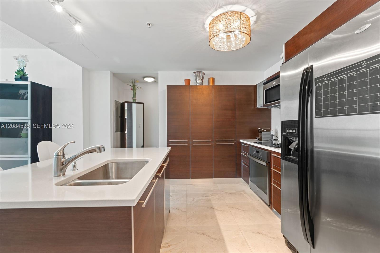 1900 N Bayshore Drive 3315 Property Photo 12
