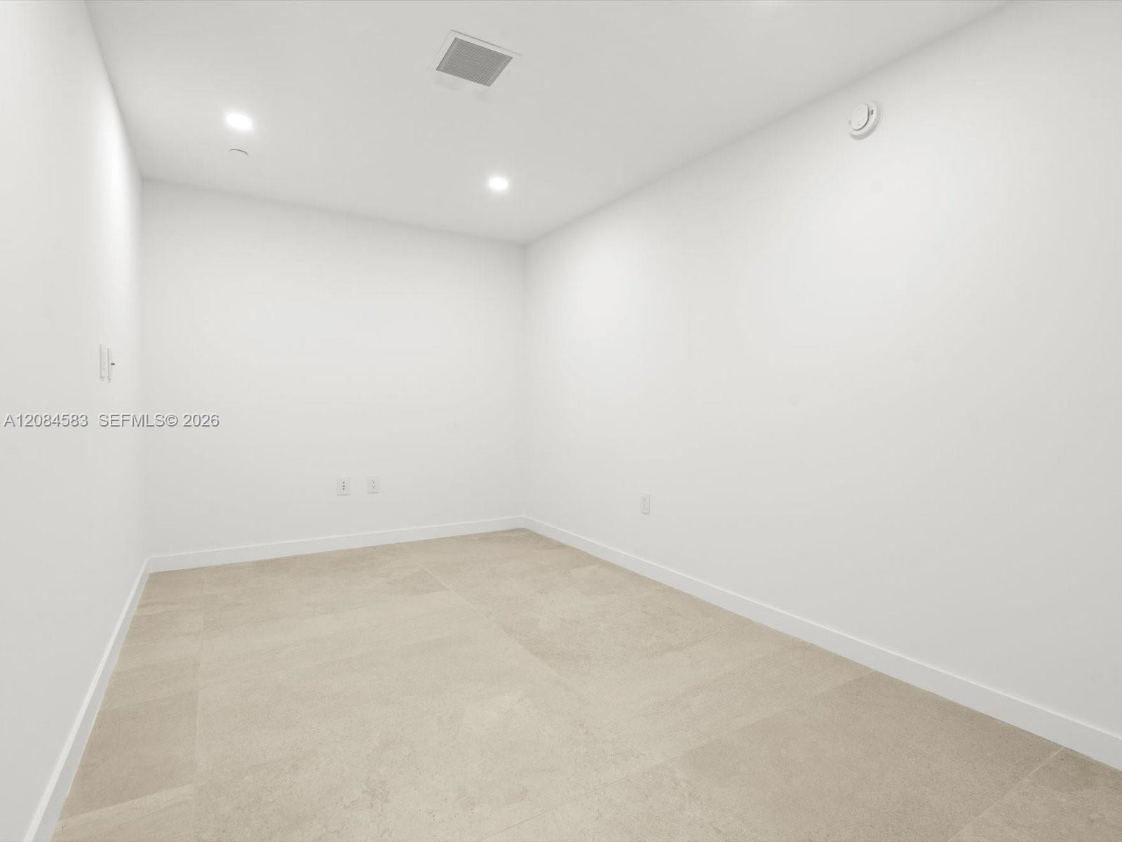 2200 Brickell Avenue 402 Property Photo 23