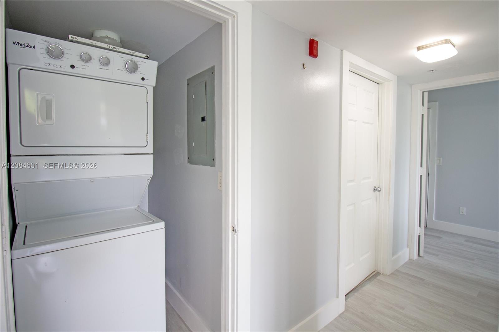 A12084601 Property Photo 8
