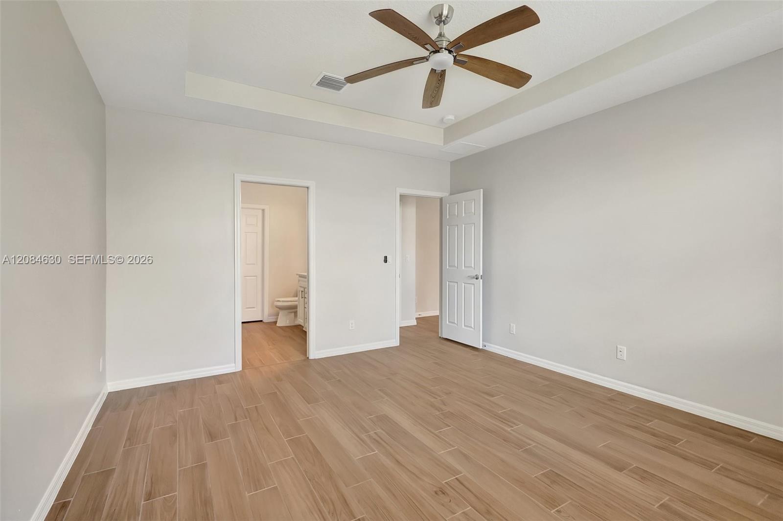 727 Se Boboli Way Property Photo 11