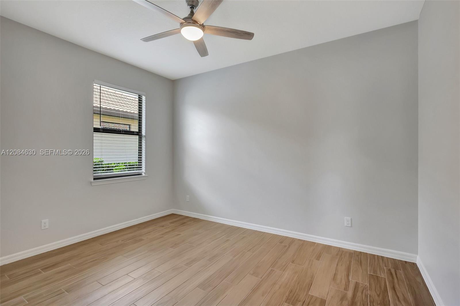 727 Se Boboli Way Property Photo 18